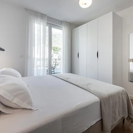 Apartment Mokos Modern
